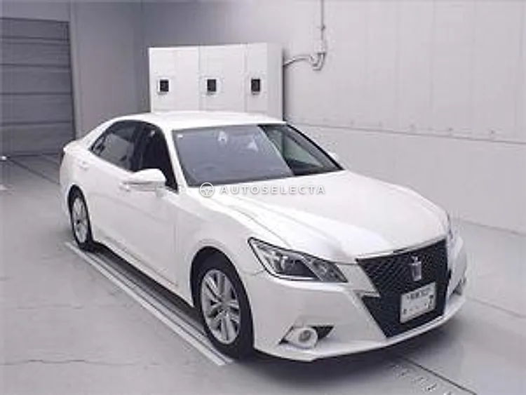 Toyota Crown 2013, photo 1 of 1
