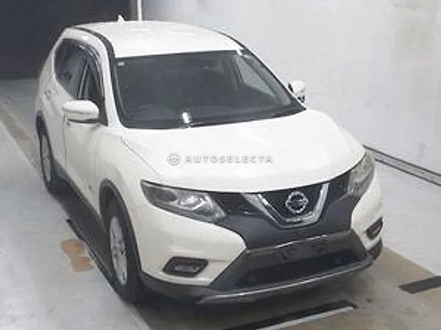 Nissan X-Trail 2016, auction grade 3.5