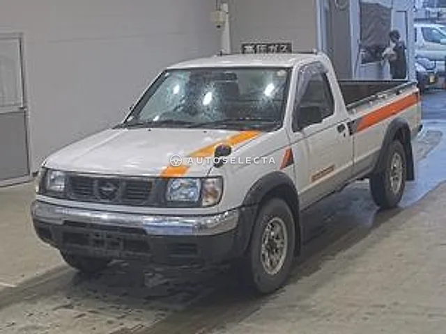 Nissan Datsun 2001, auction grade R