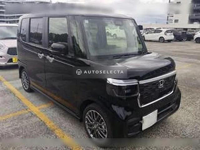 Honda N-BOX Custom 2025