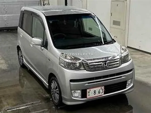 Honda Live Diva 2011, auction grade 4