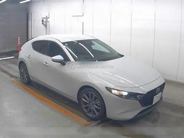Mazda MAZDA3 Fastback 2023, auction grade 5