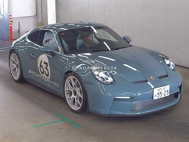 Porsche 911 2025, auction grade 5