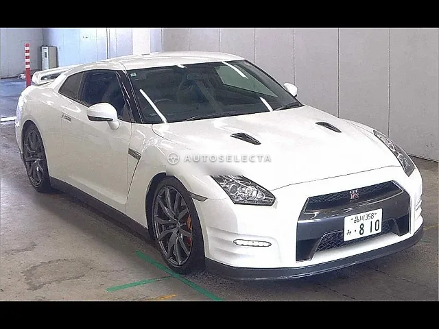 Nissan GT-R 2012, auction grade 4
