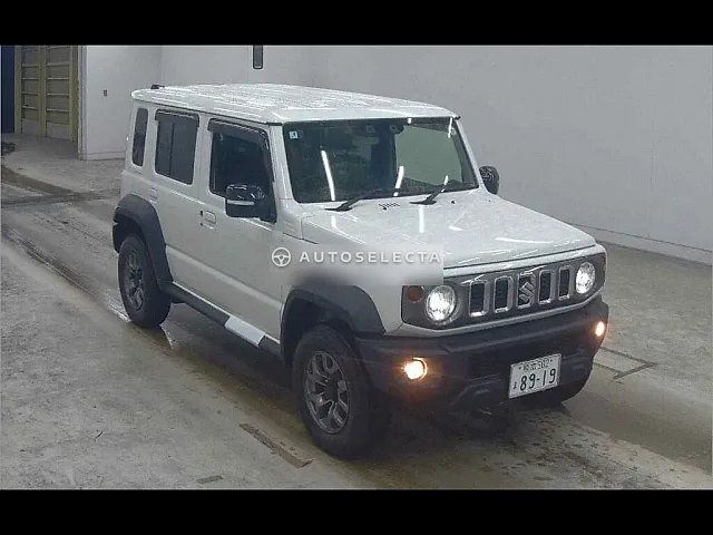 Suzuki Jimny Nomade 2025, auction grade 6