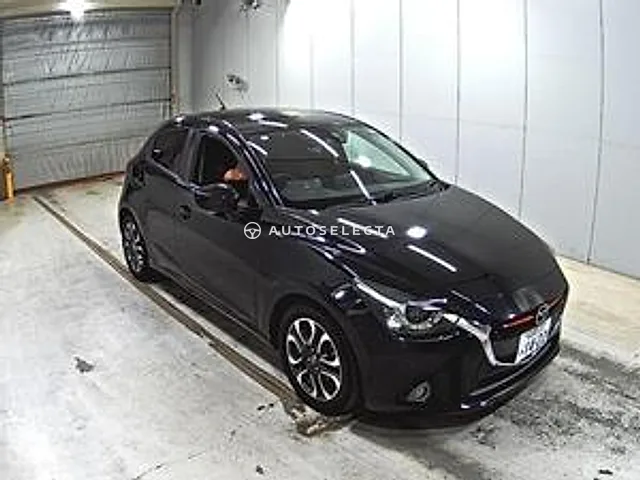Mazda Demio 2014, auction grade R