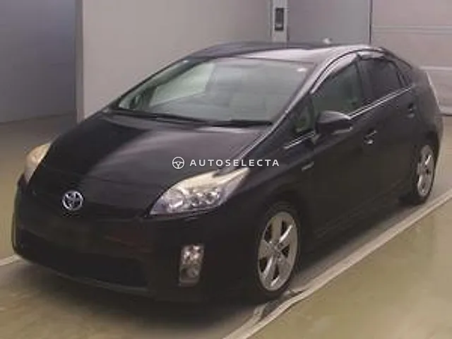 Toyota Prius 2011, auction grade R