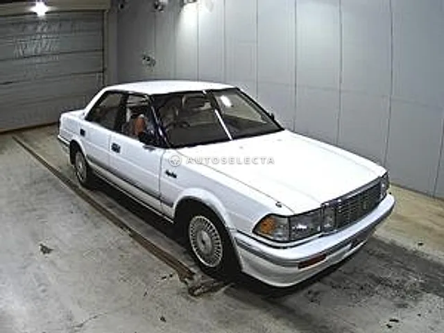 Toyota Crown 1991, auction grade 4