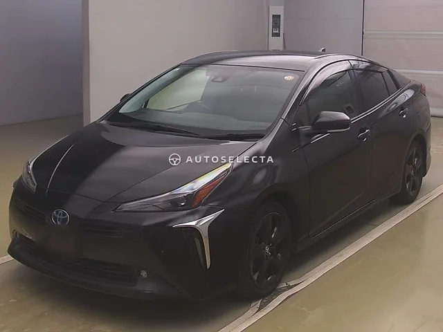 Toyota Prius 2021, auction grade 3.5