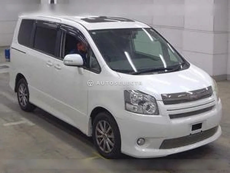 Toyota Noah 2009, photo 1 of 1