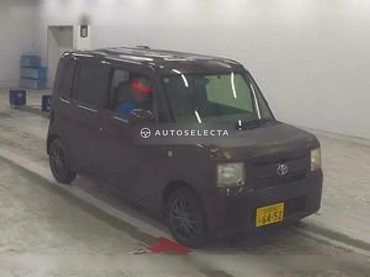 Toyota Pixis Space 2015, photo 1 of 1