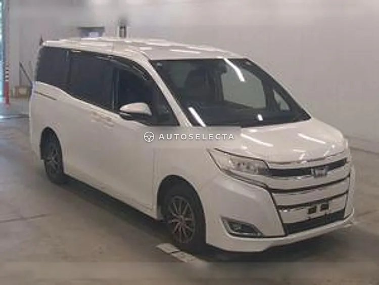 Toyota Noah 2017, photo 1 of 1