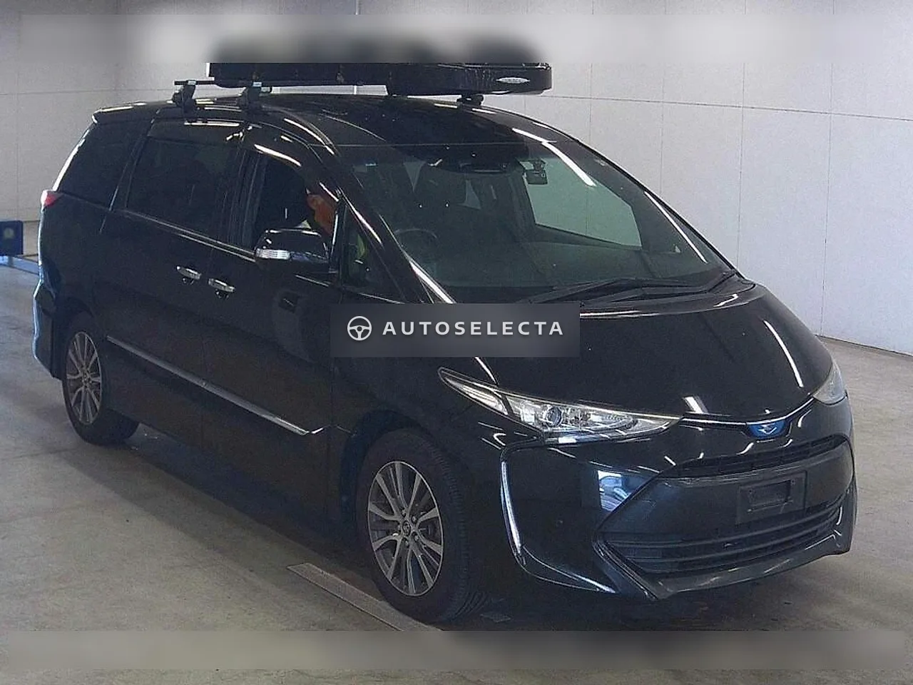 Toyota Estima Hybrid 2016, photo 1 of 6