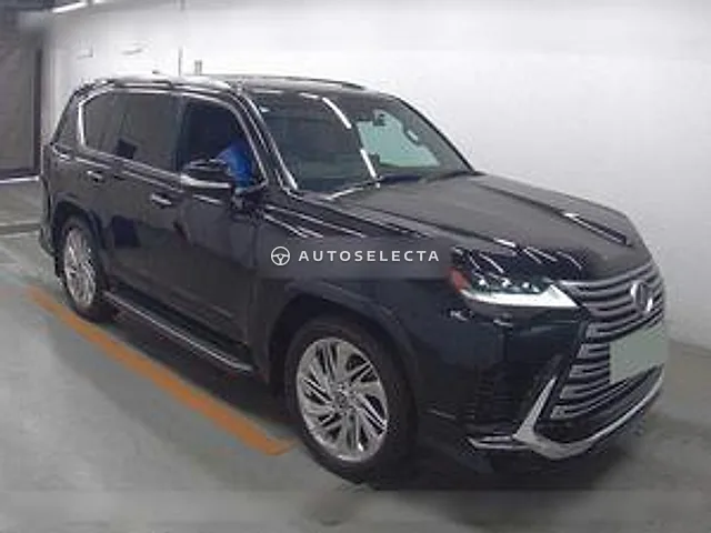 Lexus LX 2023, auction grade 5
