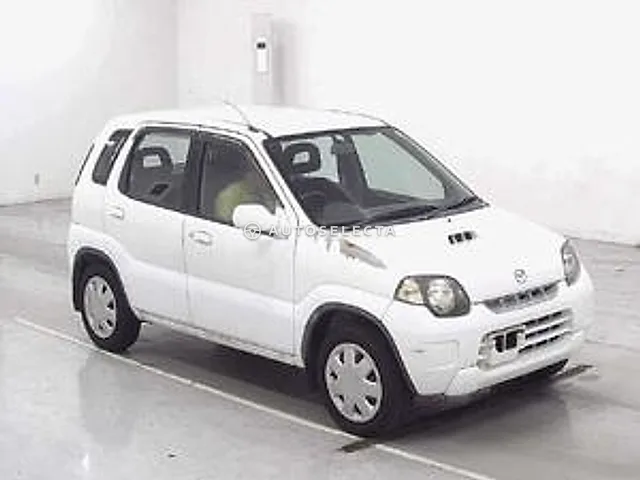 Mazda Laputa 2000, auction grade R