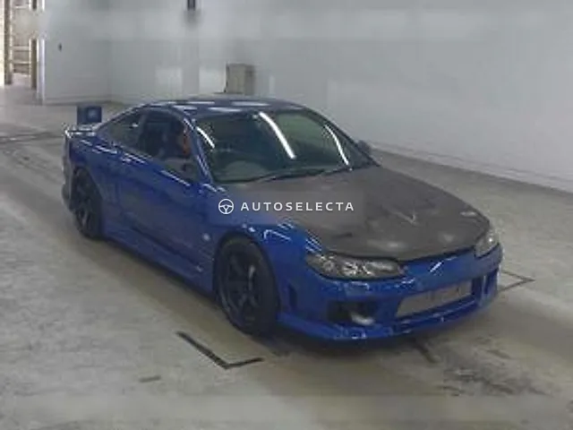 Nissan Silvia 1999, auction grade R