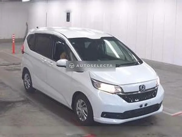 Honda Freed+ Hybrid 2024, auction grade R
