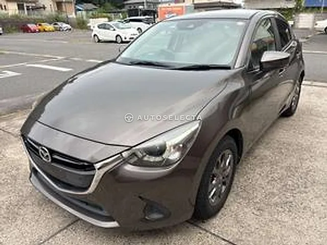 Mazda Demio 2017, auction grade R