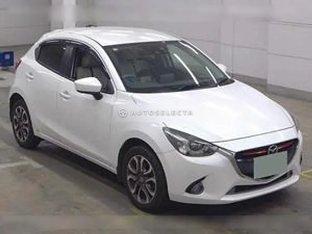 Mazda Demio 2015, auction grade 3.5