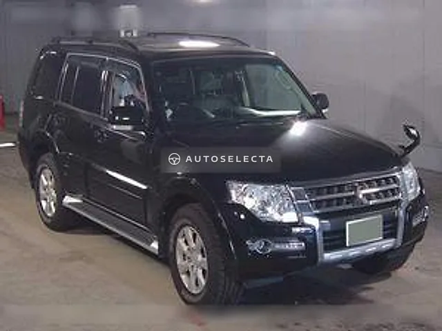 Mitsubishi Pajero 2019, auction grade 4.5