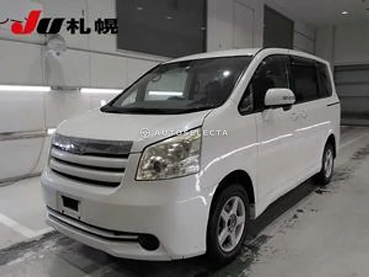 Toyota Noah 2008, photo 1 of 1