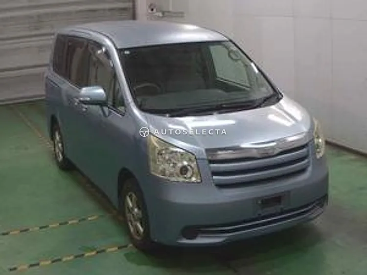Toyota Noah 2009, photo 1 of 1