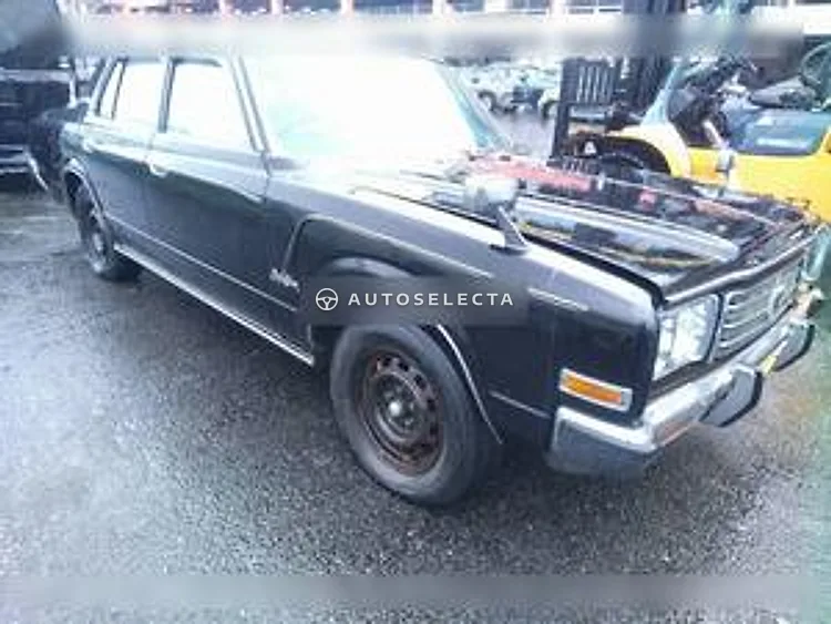 Toyota Crown 1975, photo 1 of 1