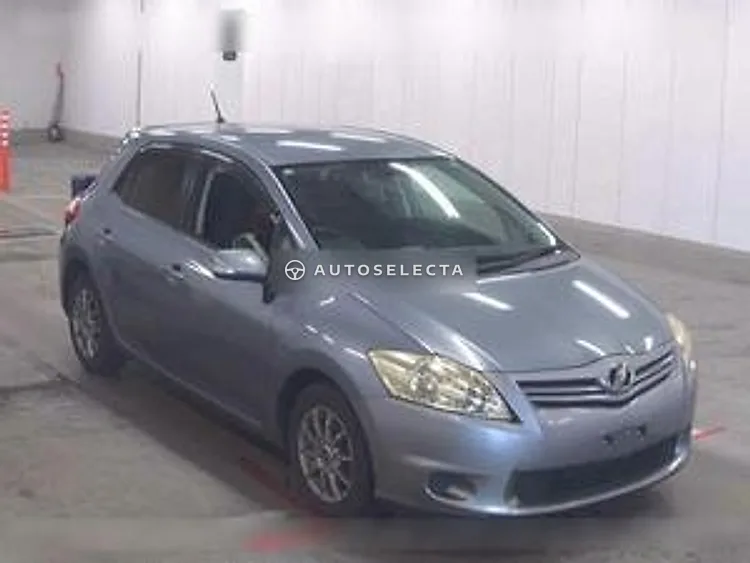 Toyota Auris 2009, photo 1 of 1
