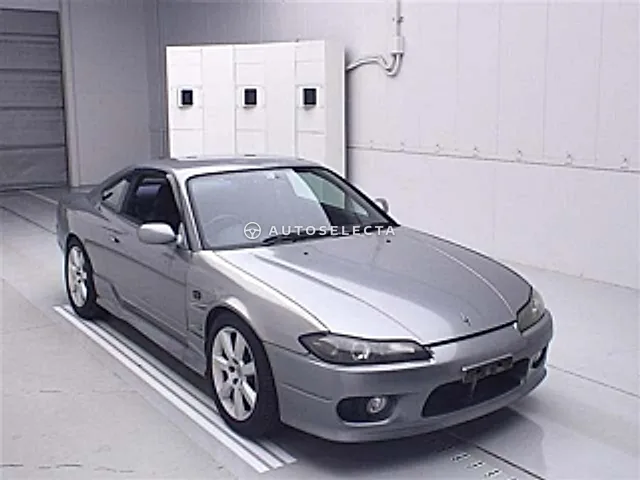 Nissan Silvia 2000, auction grade 3.5
