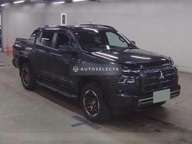 Mitsubishi Triton 2025, auction grade 5