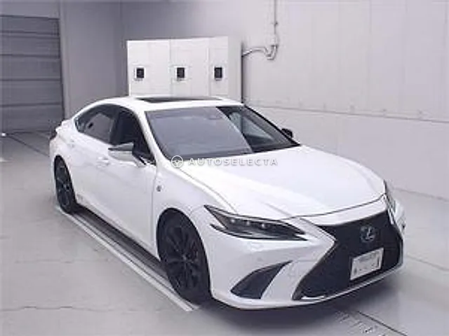 Lexus ES 2022, auction grade R