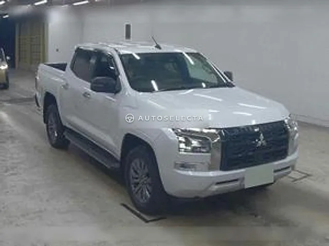Mitsubishi Triton 2024, auction grade 4.5