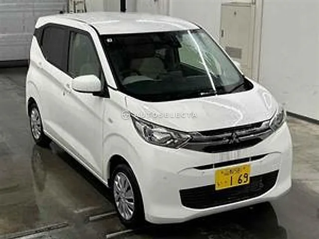 Mitsubishi eK Wagon 2025, auction grade 4.5