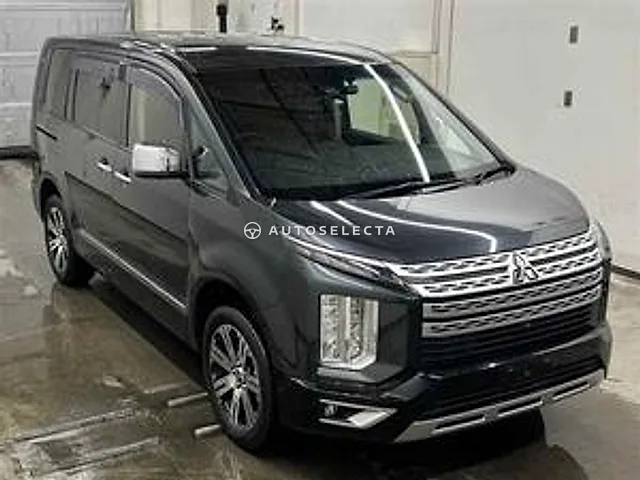 Mitsubishi Delica D:5 2022, auction grade 4.5