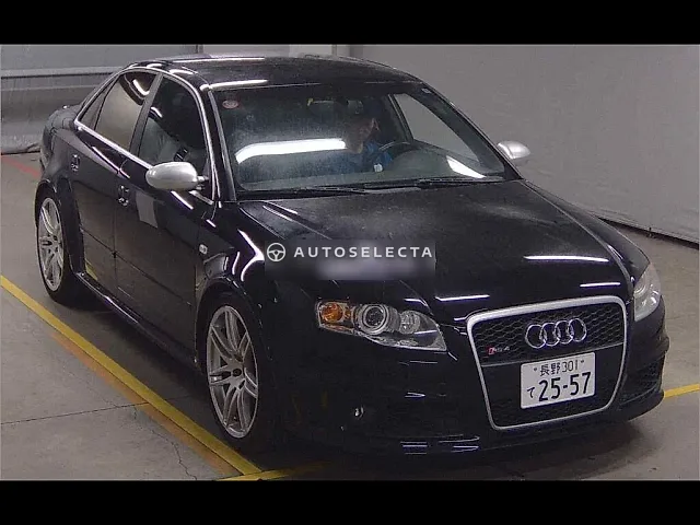 Audi RS4 2006, auction grade 4.5