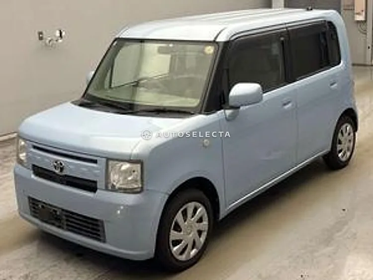 Toyota Pixis Space 2012, photo 1 of 1