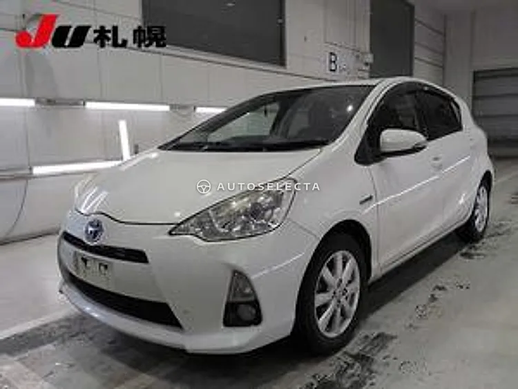 Toyota Aqua 2014, photo 1 of 1