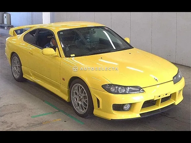 Nissan Silvia 2001, auction grade 3