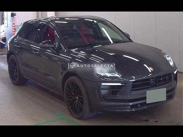 Porsche Macan 2023, auction grade 5
