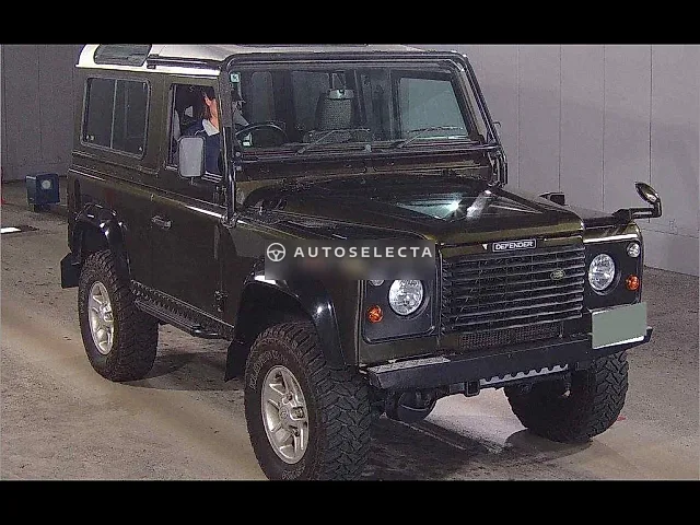 Land Rover Defender 1998, auction grade 4