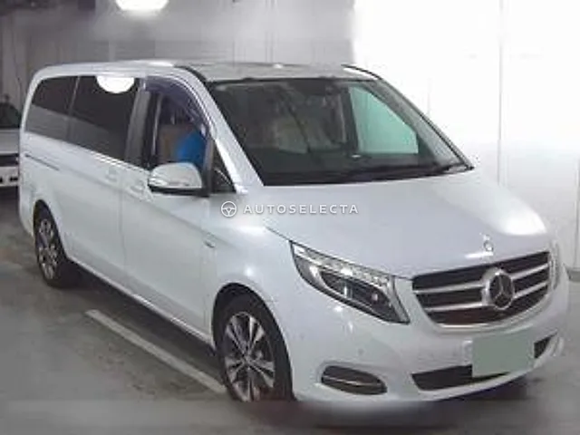 Mercedes-Benz V-Class 2016, auction grade 3.5