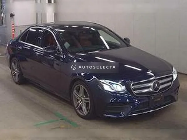 Mercedes-Benz E-Class 2017, auction grade 3.5