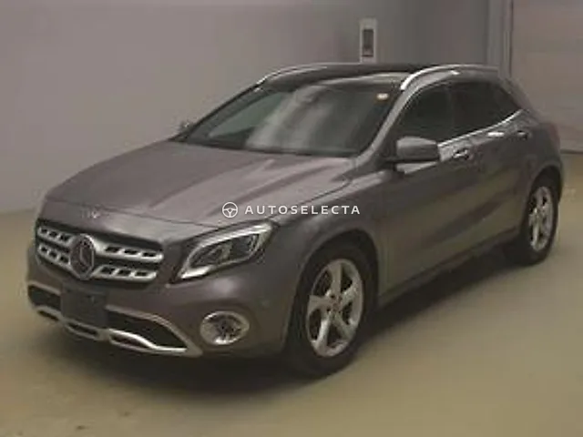 Mercedes-Benz GLA-Class 2019, auction grade 3