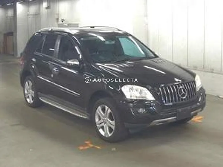 Mercedes-Benz M-Class 2010, photo 1 of 1