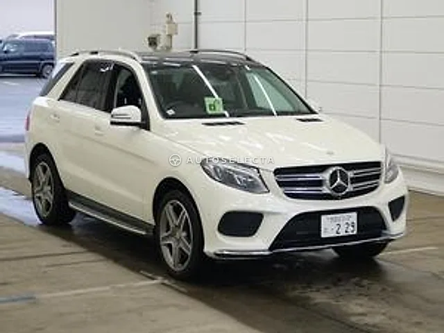 Mercedes-Benz M-Class 2016, auction grade 4.5