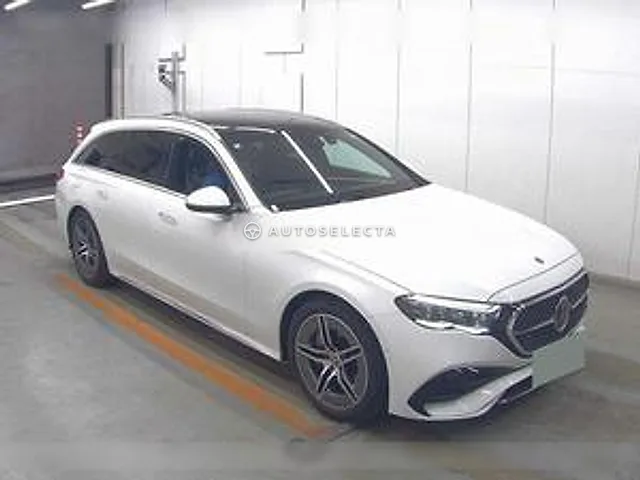 Mercedes-Benz E-Class Station Wagon 2024, auction grade 4.5