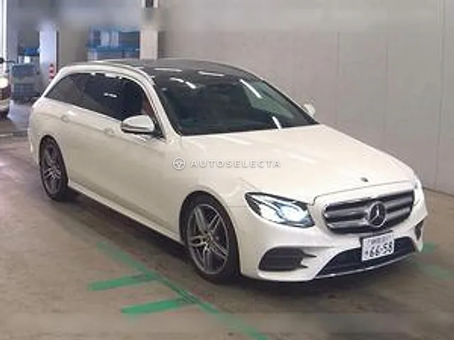 Mercedes-Benz E-Class Station Wagon 2020, auction grade 4.5
