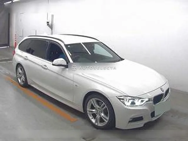 BMW 3 Series 2017, auction grade 4