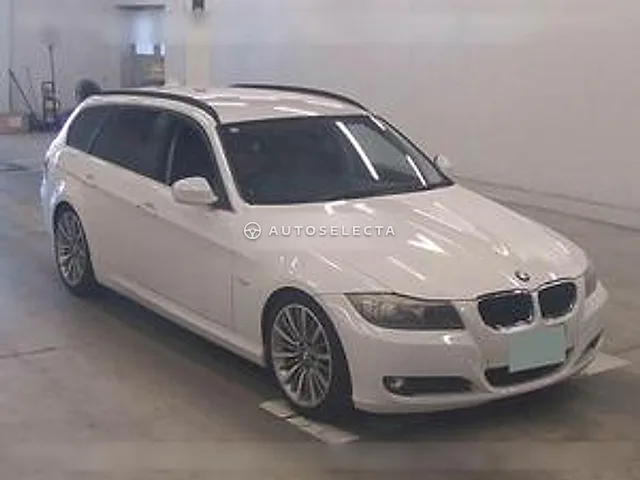 BMW 3 Series 2011