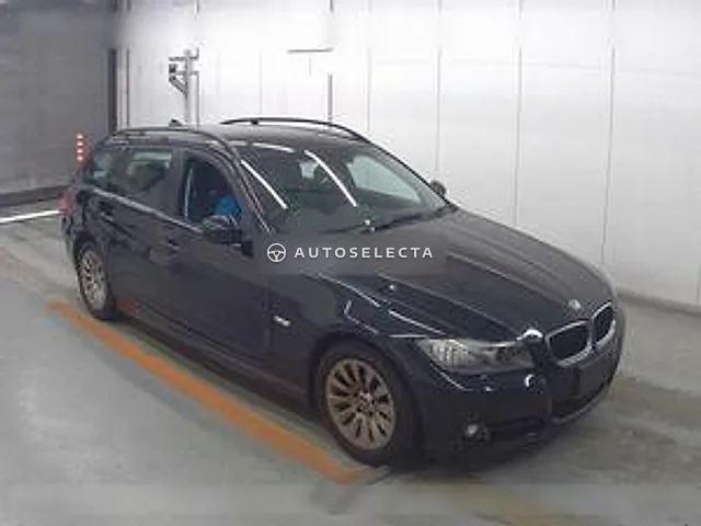 BMW 3 Series 2009, auction grade 4